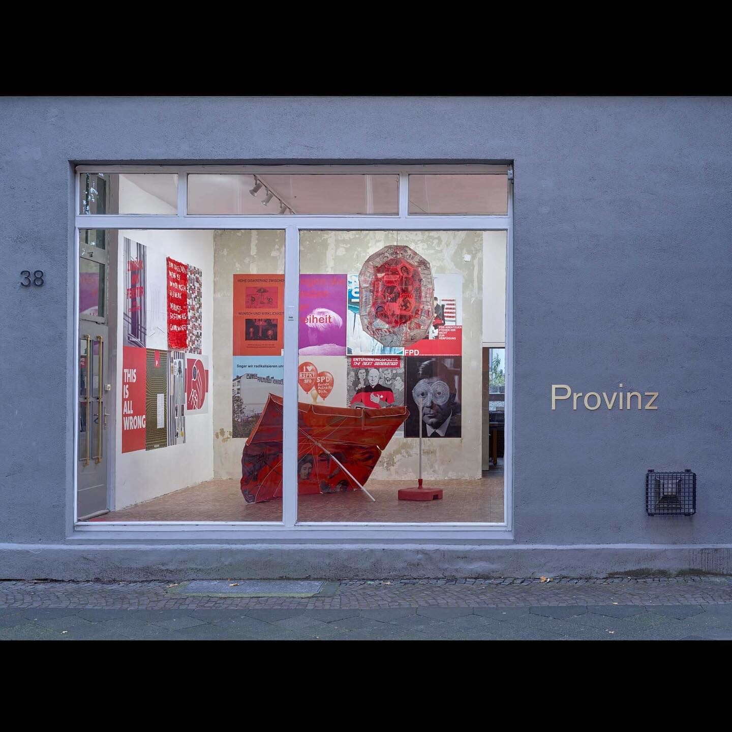 «Die Zukunft der SPD #2» — Außenansicht Provinz Showroom, Schmechtingstraße 38, Bochum